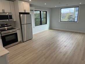 544 Locust Ave-Unit -1A in Port Chester, NY - Building Photo - Building Photo