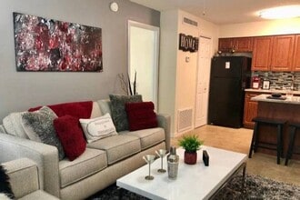 Winding Lane Apartments in Largo, FL - Foto de edificio - Building Photo