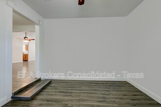 514 Freiling in San Antonio, TX - Building Photo - Building Photo