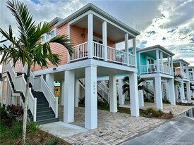 2646 NE Pelican Wy in Jensen Beach, FL - Building Photo