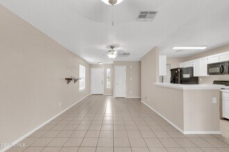 12163 Tower View Dr in El Paso, TX - Building Photo - Building Photo