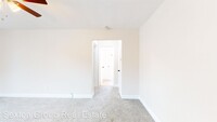 3807 Bissell Ave photo'