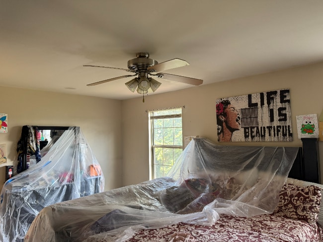 property at 9545 Tudor Oaks Dr