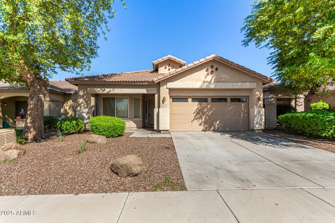 11642 W Monroe St in Avondale, AZ - Building Photo