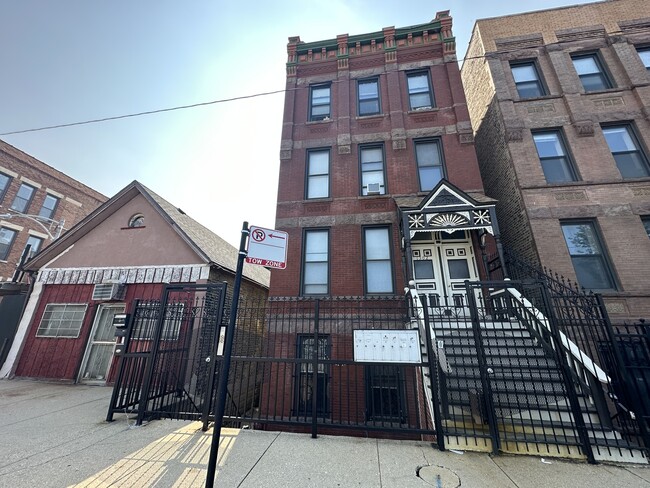 property at 1302 N Cleaver St