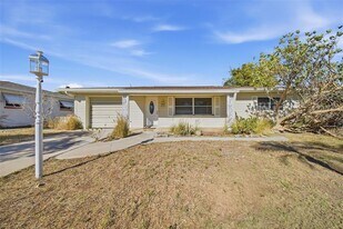 11373 62nd Ave N in Seminole, FL - Building Photo