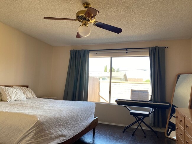 2363 Iroquois Ave in Placentia, CA - Building Photo - Building Photo