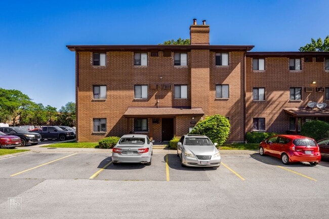 1515 N Winslowe Dr in Palatine, IL - Building Photo - Building Photo