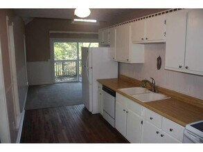 3836 Clubhouse Dr in Gainesville, GA - Building Photo - Building Photo