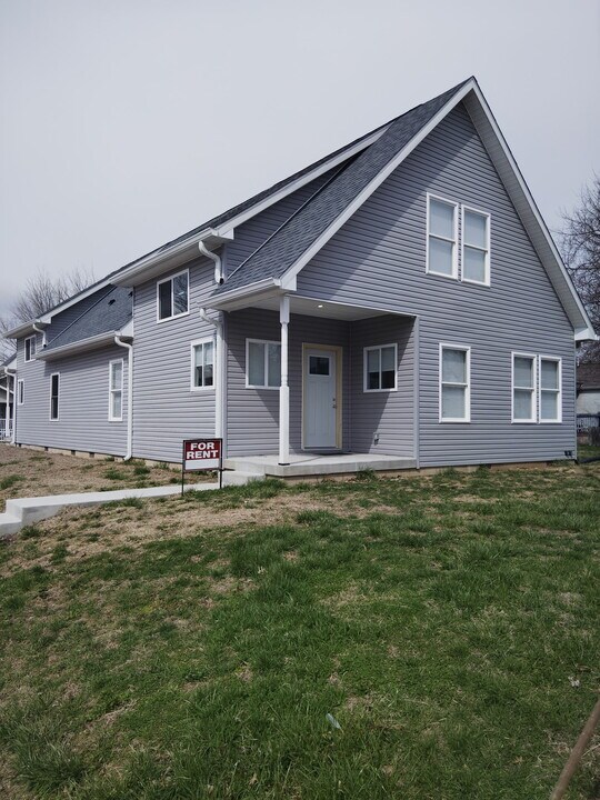 91 S 4th Ave in Beech Grove, IN - Foto de edificio