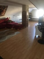 3024 N Oakland Ave, Unit upper in Milwaukee, WI - Building Photo