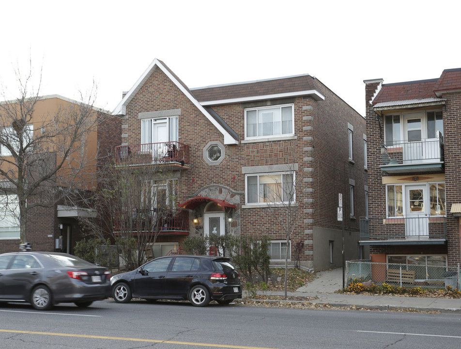 3373 Hochelaga in Montréal, QC - Building Photo