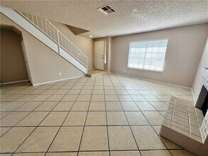 6712 Reggie Cir in Las Vegas, NV - Building Photo - Building Photo