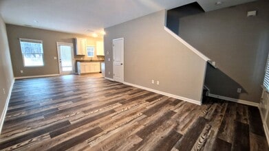 3015 E Ridge Rd in Salisbury, NC - Building Photo - Building Photo