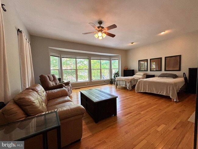 6659 Patent Parish Ln