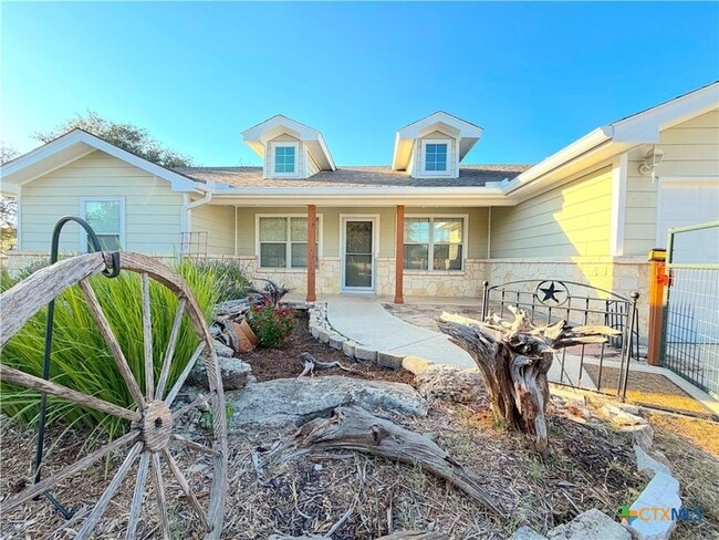 849 Scenic Hills Dr in Canyon Lake, TX - Building Photo - Building Photo