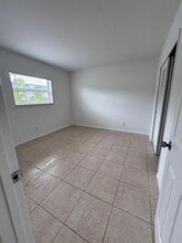 3611 N Dixie Hwy in Oakland Park, FL - Building Photo - Building Photo