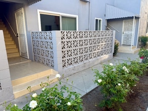 11118 Newville Ave in Downey, CA - Building Photo - Building Photo