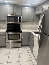 11750 SW 18th St in Miami, FL - Building Photo - Building Photo