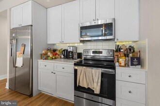 5017 Baltimore Ave in Philadelphia, PA - Building Photo - Building Photo