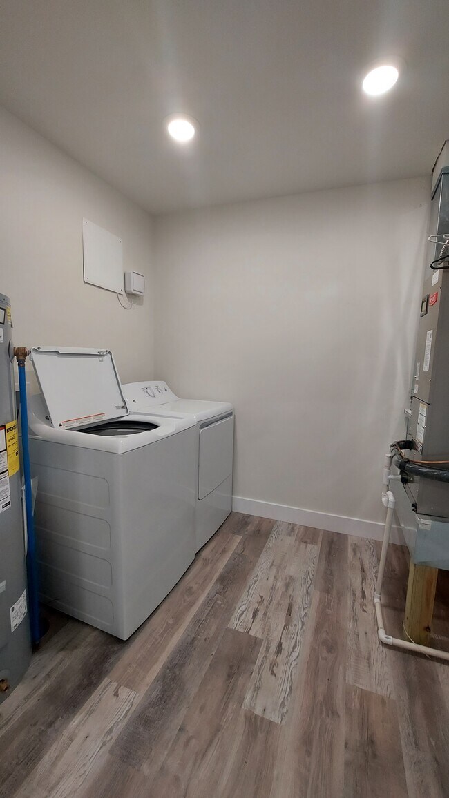 402 Eagle St in Moberly, MO - Building Photo - Building Photo