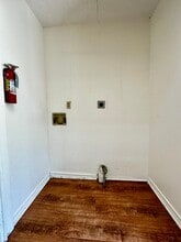 323 A St in Kerrville, TX - Building Photo - Building Photo