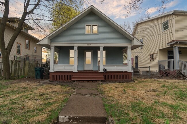 property at 1809 Maplewood Ave