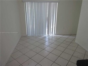 3090 Bird Ave in Miami, FL - Building Photo - Building Photo
