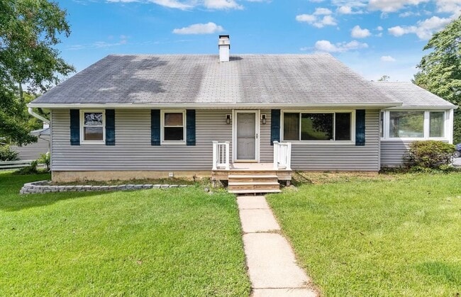 438 Bloomsbury Ave in Catonsville, MD - Building Photo - Building Photo