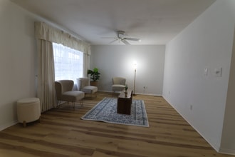 4912 Powell Rd in Dayton, OH - Building Photo - Building Photo