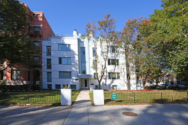 1926 16th St NW in Washington, DC - Building Photo - Building Photo