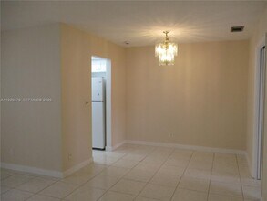 3500 Harrison St in Hollywood, FL - Building Photo - Building Photo