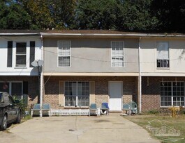 8492 Old Spanish Trail Rd in Pensacola, FL - Building Photo