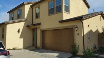 120 Barnes Rd in Tustin, CA - Building Photo