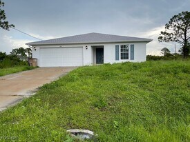 3108 64th St W in Lehigh Acres, FL - Building Photo