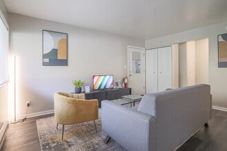 Village Square Apartments in Kalamazoo, MI - Foto de edificio - Interior Photo