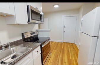 400 Highland Ave, Unit 4 in Somerville, MA - Foto de edificio - Building Photo