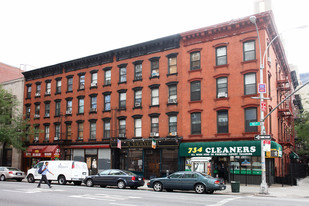 738 10th Ave in New York, NY - Building Photo