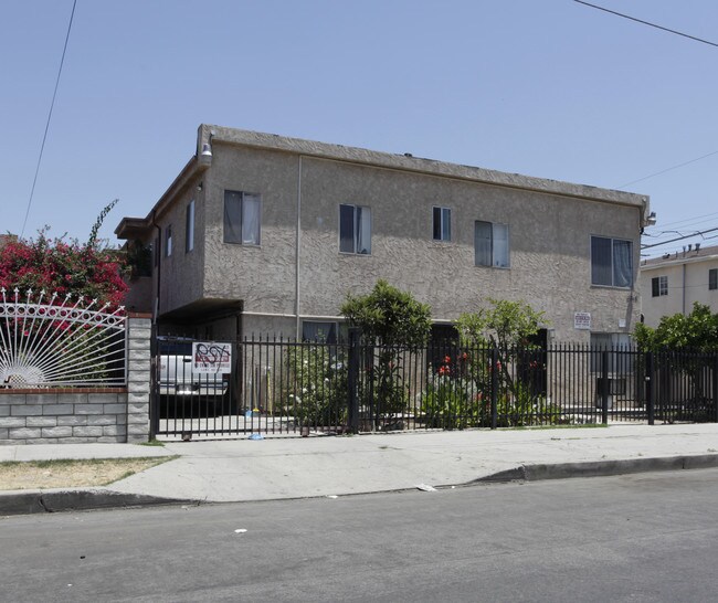 6818 Agnes Ave in North Hollywood, CA - Building Photo - Building Photo