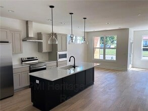 610 N 6th St in Rogers, AR - Building Photo - Building Photo