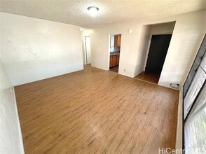 87-122-122 Helelua St in Waianae, HI - Foto de edificio - Building Photo