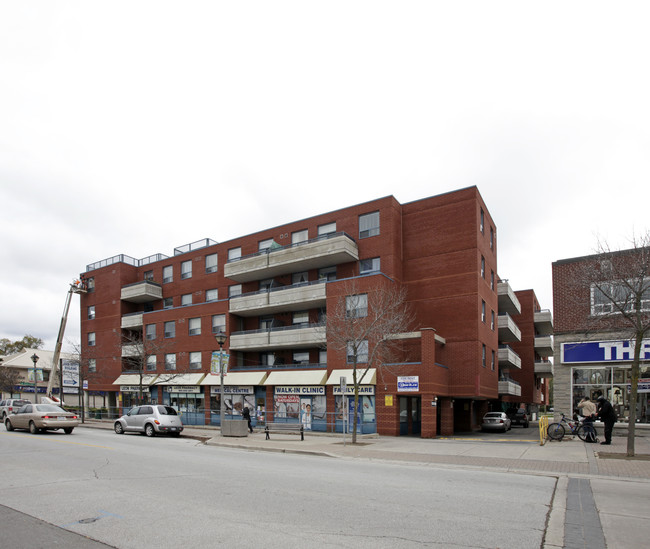 Roedean Co-op in Oakville, ON - Building Photo - Primary Photo