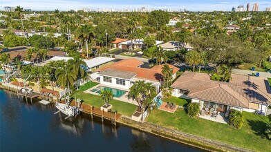 2207 NE 16th Ave in Wilton Manors, FL - Building Photo - Building Photo