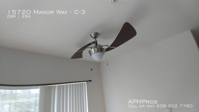 15720 Manor Way-Unit -C-3 in Lynnwood, WA - Building Photo - Building Photo