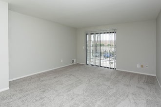 Kensington At Beverly Hills in Southfield, MI - Foto de edificio - Interior Photo