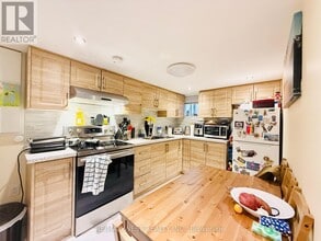 48 Keystone Ave in Toronto, ON - Building Photo - Building Photo