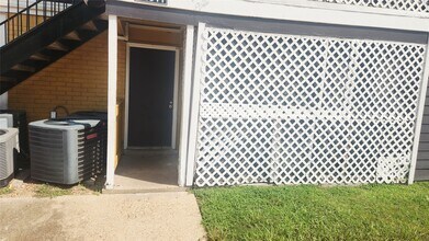 12511 Ashford Meadow Dr in Houston, TX - Foto de edificio - Building Photo