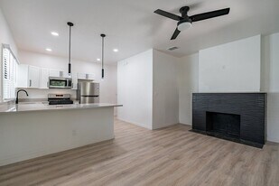 711-713 East 5th Street in Tucson, AZ - Building Photo