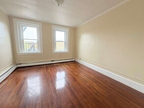 703 Howard Ave, Unit 32 in New Haven, CT - Building Photo - Building Photo