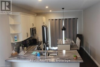 438 McAlpine Ave N in Welland, ON - Building Photo - Building Photo